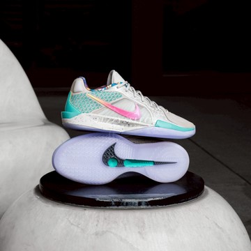 【逢甲 FUZZY】Nike Sabrina 2 Titan 22 聯名 淺骨色 粉黃漸層 綠松石 HQ1846-001