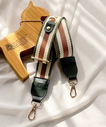 品牌LOGO烙印皮革手腕斜背兩用釦環背帶-抹茶堅果-帶我走系列(BN96411-29)