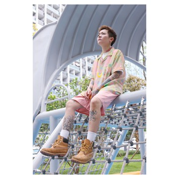 清新慵懶度假花卉人造絲短袖夏威夷襯衫【陽光花園】