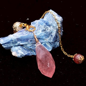 如鴻天然水晶靈擺石頭紅色草莓晶礦物水滴形男女吊墜項鏈