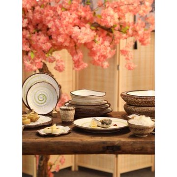 日式餐具套裝精致家用陶瓷碗盤飯碗簡約小清新碗碟組合手繪高級感