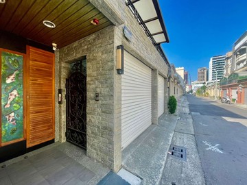 一棟傳三代│R15捷運站│買大樓不如買車墅｜高雄市左營區文莊路