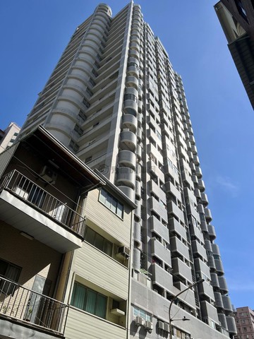 ★三民區★高雄中學新樓中樓美套房+車位50389｜高雄市三民區南台路