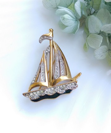 Vintage Jewelry 西洋古董飾品 FINESSE 雙帆船 別針