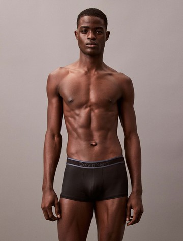 Calvin Klein 同色調標誌低腰平口內褲