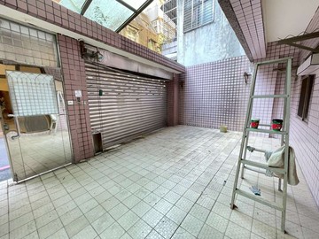 一定成功車庫一樓️文怡｜新北市永和區成功路二段