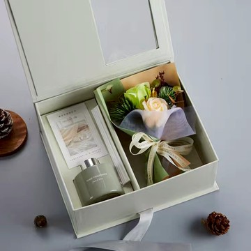 預購【LAMIE】清新綠梔子花+手提袋 永生花束 玫瑰花束 多色花束 精緻花束 送禮花束  花禮 花束 (清新綠梔子花款)