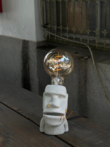 曙MUSE 嘻哈金鍊摩艾水泥燈