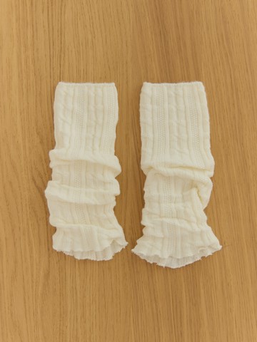 冬日氛圍暖白麻花堆堆襪