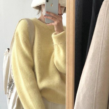 纖婕芙2022秋冬新款寬松簡約黃色休閑毛衣懶惰風馬海毛針織上衣女