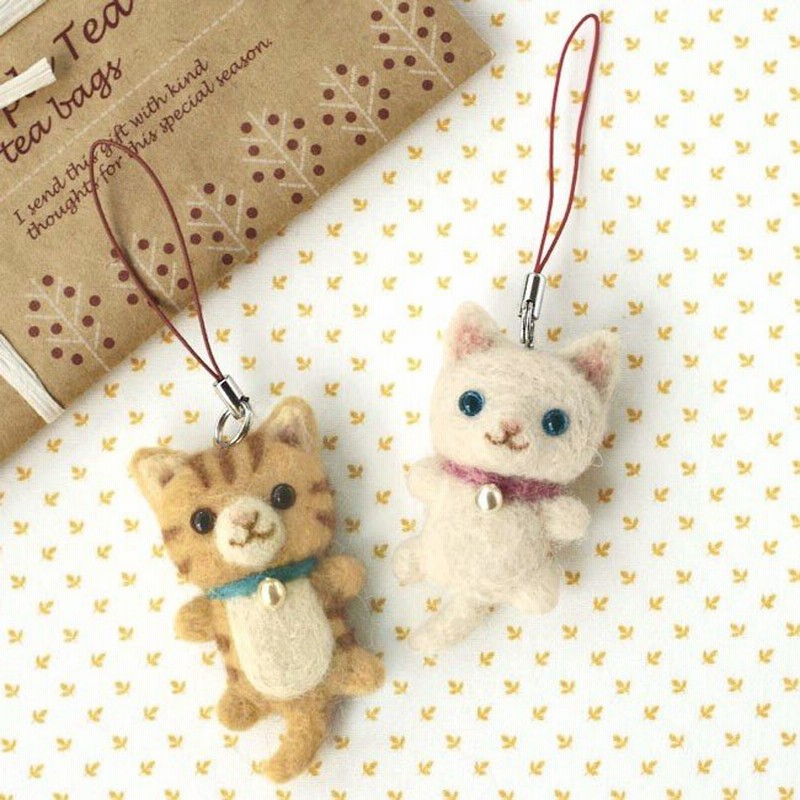 白猫と茶トラネコのふわふわストラップ 手作りキット 羊毛フェルトで作るマスコット 虎猫 ねこのぬいぐるみ 手芸 通販 Lineポイント最大0 5 Get Lineショッピング