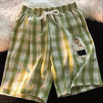 台灣出貨⭐植絨小熊夏季格紋潮牌短褲新款爆款五分褲男女同款美式休閒百搭褲 可愛小熊刺繡格紋短褲 女裝夏季寬腿短褲 格