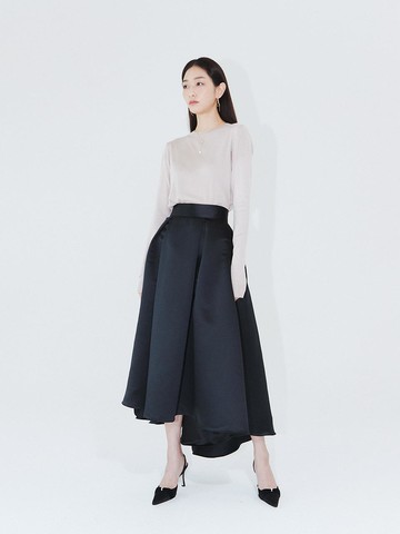 Katie Black (skirt)