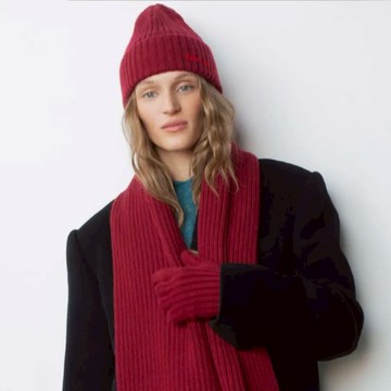 Ruslan Baginskiy 配色繡線字毛帽 100% wool/深酒紅