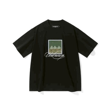 UNKNOWNDOMAIN CW#1831 DOVE TEE-BLACK