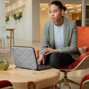 Twelve South SuitCase for MacBook Pro M1 14 吋硬殼內袋