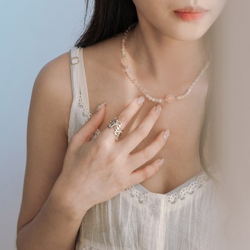 金屬鏤空大花朵造型戒指