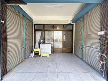 演藝廳學區邊間透天厝｜三面採光明亮｜通風良好｜屏東縣屏東市民生路