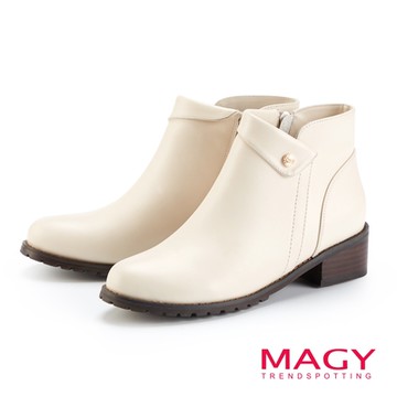 MAGY 復古反折鉚釘真皮短靴 米白
