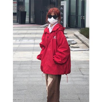 美式三合一紅色沖鋒衣女2026秋季情侶風衣戶外機能風小個子外套潮