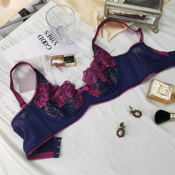 【曼黛瑪璉】包覆提托 無襯內衣 C-E 罩杯(時尚藍)