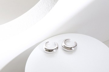 逐光。胖胖耳骨夾