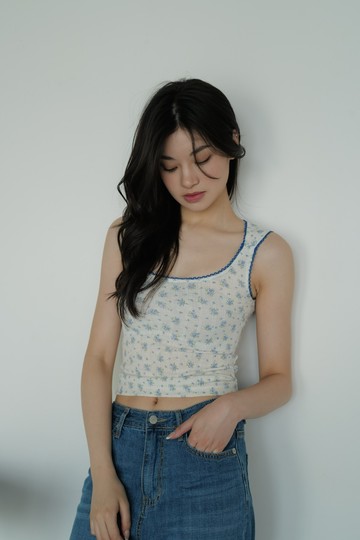 少女心爆棚方領藍碎花背心