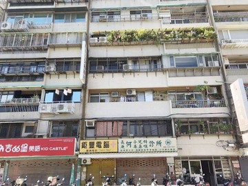 正面對百齡國小電梯大三房｜台北市士林區福港街