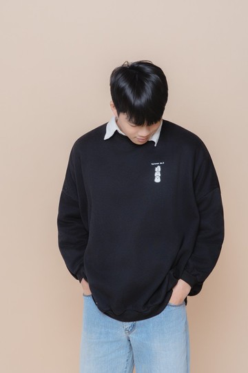 麻糬兔101-雙面刷毛oversize大學T (黑夜色)