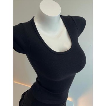 真的wu敵顯瘦！！！領口版型chao好的BM風螺紋大U領修身顯瘦短袖