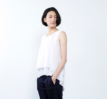 【涼夏精選】微風吹過千層雪 雙層剪裁無袖上衣 白