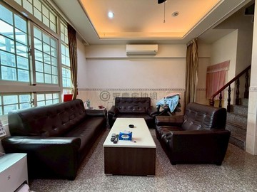 秀水市中心輕屋齡車庫美透天｜生活機能佳..｜彰化縣秀水鄉彰水路一段