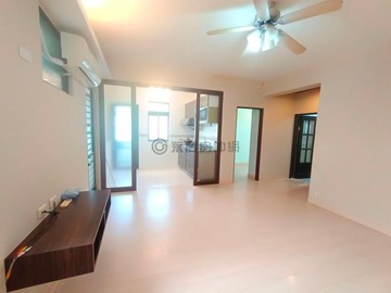 五塊厝捷運站武廟商圈收租投報兩房公寓｜高雄市苓雅區武廟路