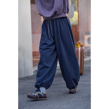 藏藍色松緊腰厚實針織束口衛褲