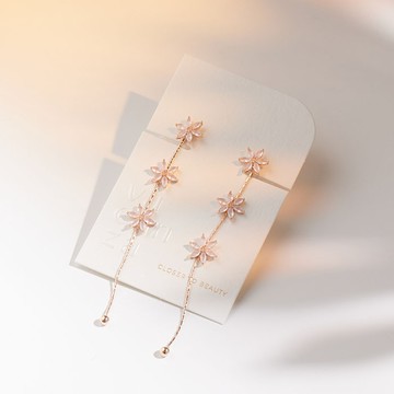 嫁紗花朵．夾式垂墜耳環