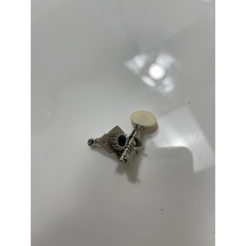 【巴哈樂器批發】烏克麗麗。吉他。弦鈕