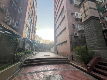 近科學園區｜前後陽台電梯四房+平面車位｜新竹市東區明湖路