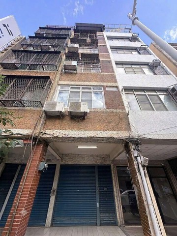 三多光華商圈正五樓 鄰路優質透天金店面｜高雄市前鎮區三多二路