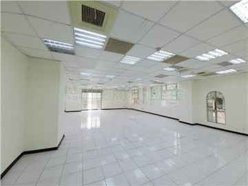 住商-TOP內湖店美麗華金店面｜台北市內湖區文湖街