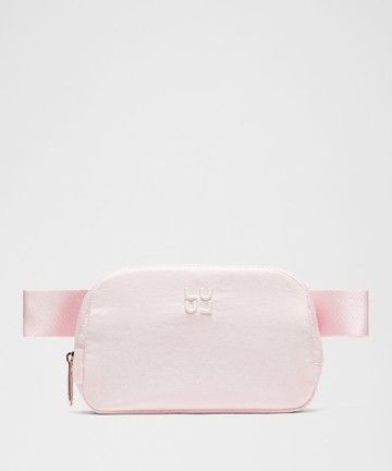 Everywhere Belt Bag 1L Embroidered Stack