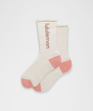 Unisex Daily Essential Crew Socks Wordmark Size Medium
