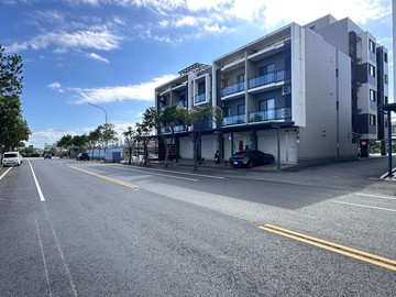 礁溪龍潭市區邊間透天美店住｜宜蘭縣礁溪鄉育龍路