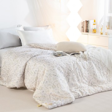 Betrise 貝翠絲 300織天絲 12月恆溫鋪棉四季被  210 x 180cm  清風覓影 白色