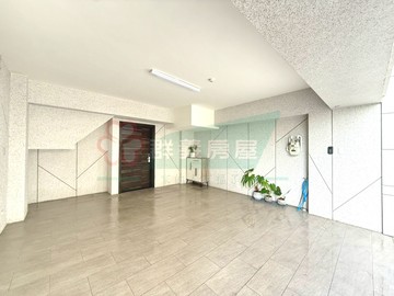 芸西屯七期旁新電梯4房雙車別墅｜台中市西屯區安和東路