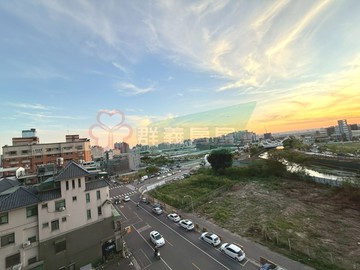 曾意婷獨家鄉林雅典邊間3房平車景觀戶｜台中市南區三民西路