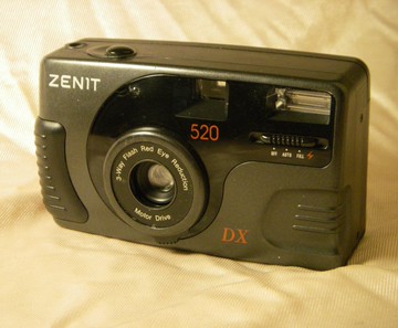 ZENIT-520 傻瓜相機 35 毫米膠卷相機閃光燈自動上弦馬達 DX 已測