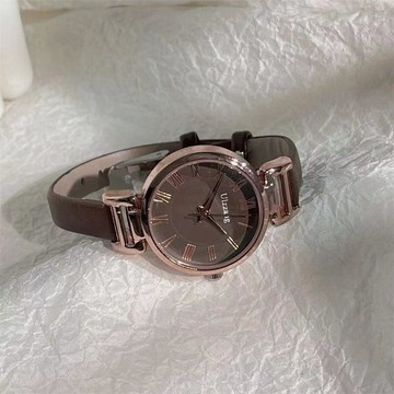 ⌚免運⌚小香風手錶女ins高顏值初高中生小衆奢華簡約復古森系細帶小錶盤指針手錶 女錶 學生 靜音 防水手錶 考試手錶 石
