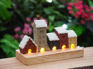 超可愛歐洲鄉村小屋7件組/下雪(5棟小屋+1小樓梯+1木座燈)
