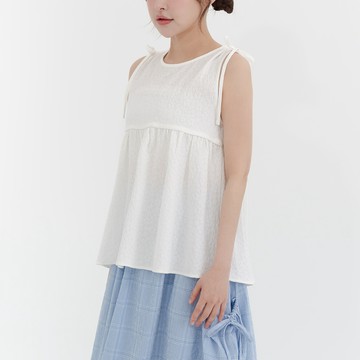 QUEENSHOP_S 女裝 女裝 親子系列 肩綁帶緹花背心 兩色售 現+預 【01099622】