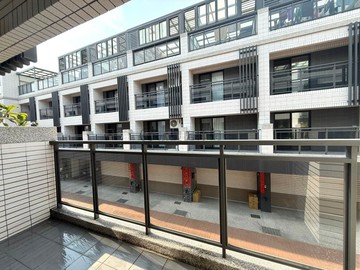 專任⭐️懷洛宇｜全新未住｜前後雙車車庫四樓社區別墅｜台中市烏日區溪南路一段